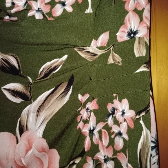 *PD* NWOT Connected Apparel Women's Sleeveless Cowl Neck Printed Dress, size 10 - Picture 7 of 8